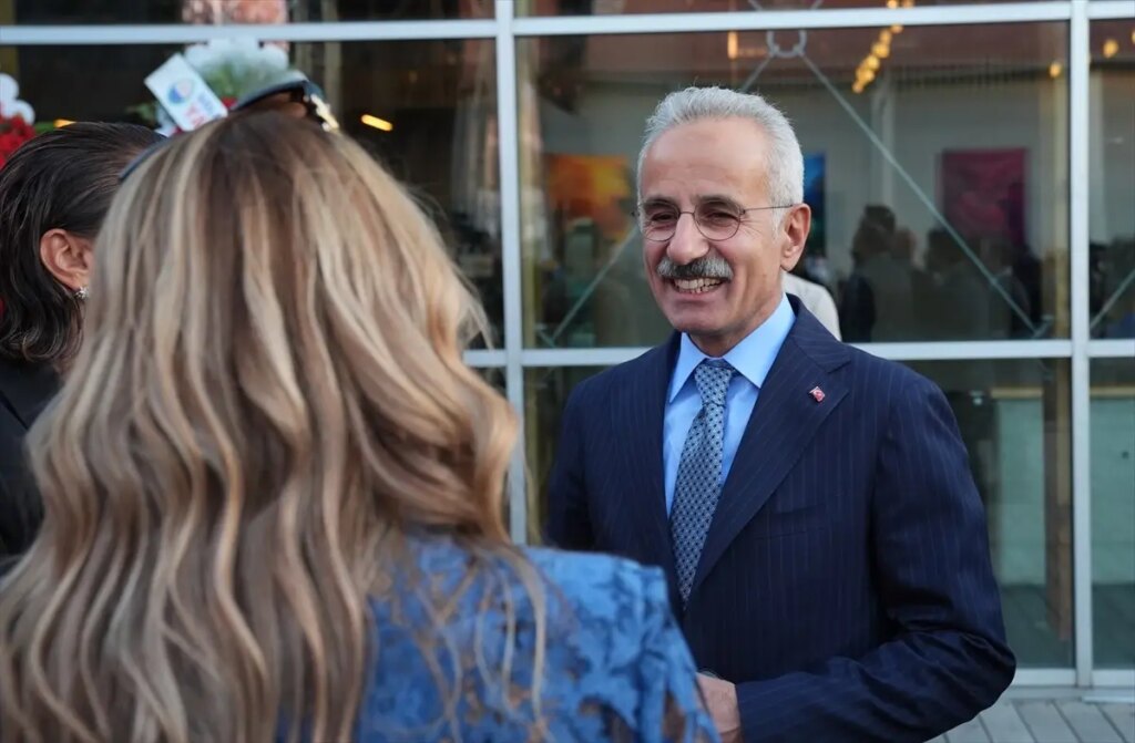 CerModern’de “II. Kristal Ayaklar Ödül Töreni” düzenlendi