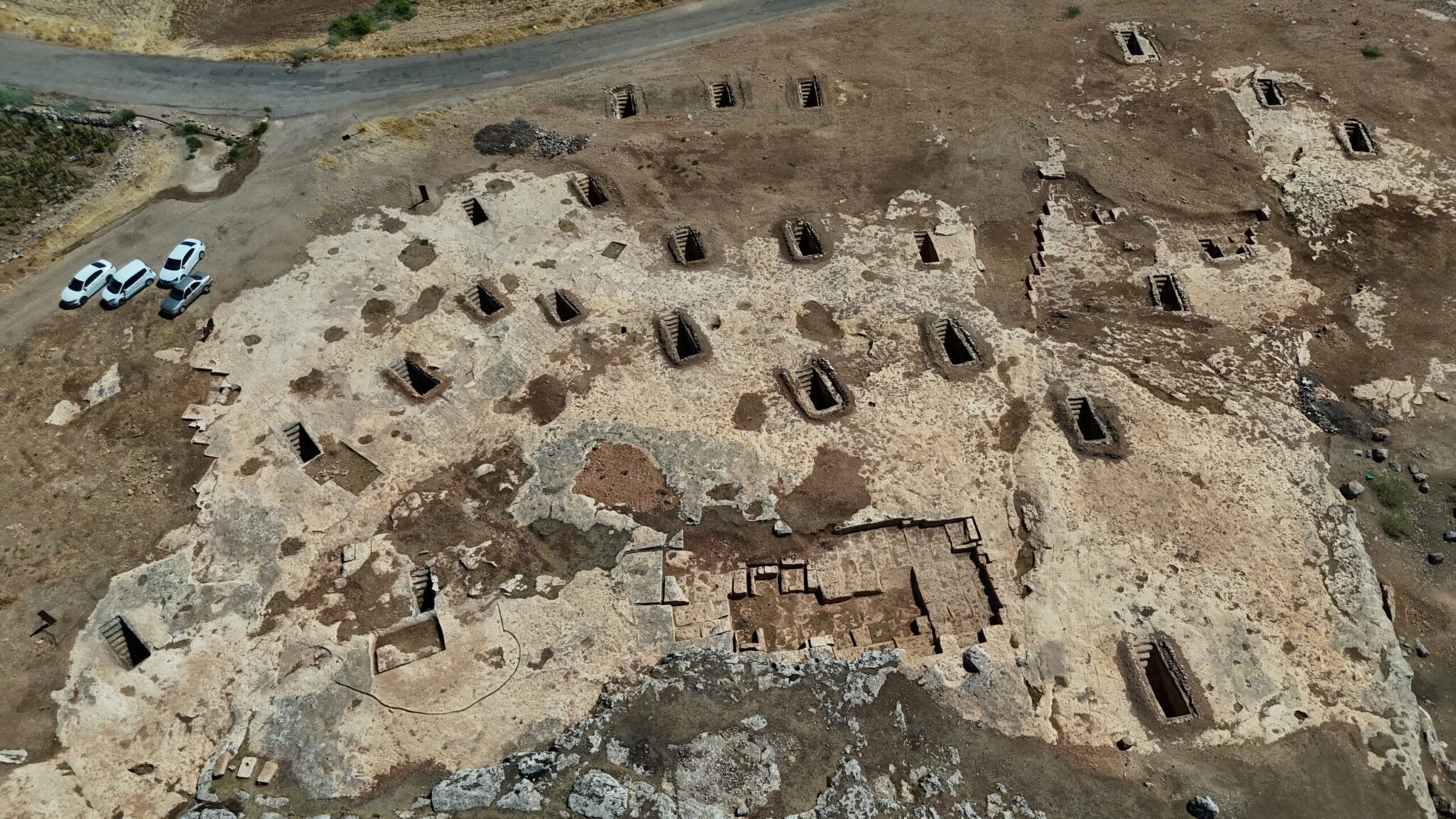 adiyamandaki tharsa antik kentinde 8 oda mezari bulundu suxa91jM