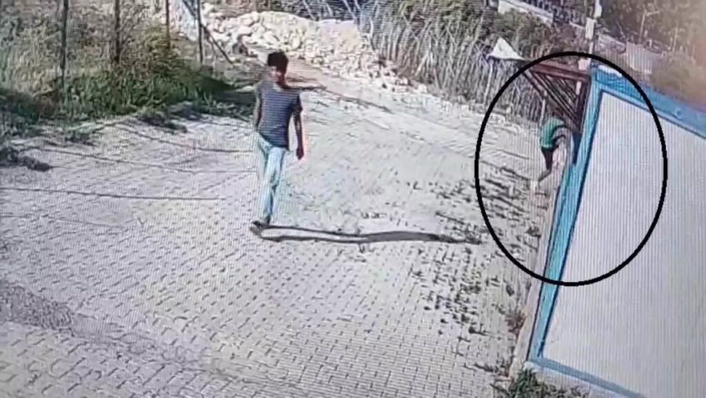 Depremzededen Laptop Çalan Hırsızlar Yakalandı