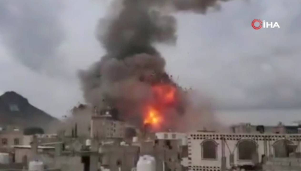 israil yemenin baskenti sanayi vurdu fetAdBwR