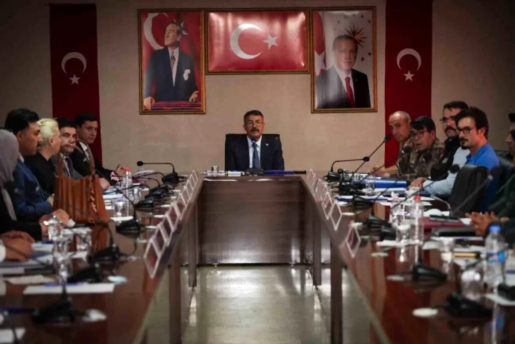 kadina yonelik siddetle mucadele toplantisi MaqN3ZvE