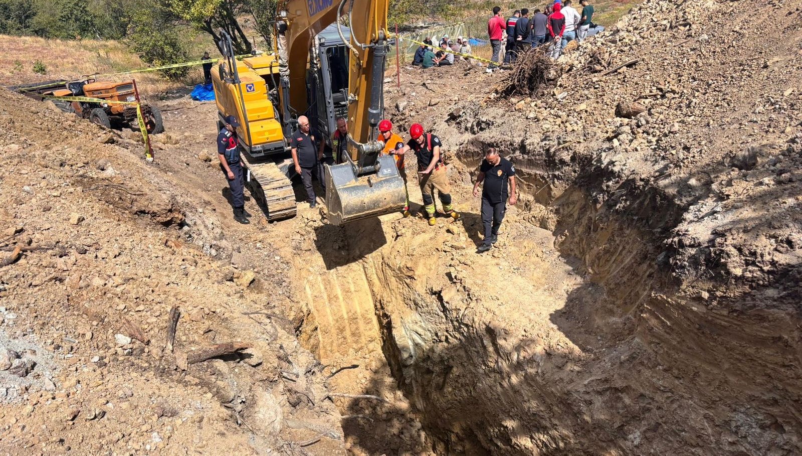 manisada havuz kazisinda toprak kaydi 2 olu sh7RIWFe