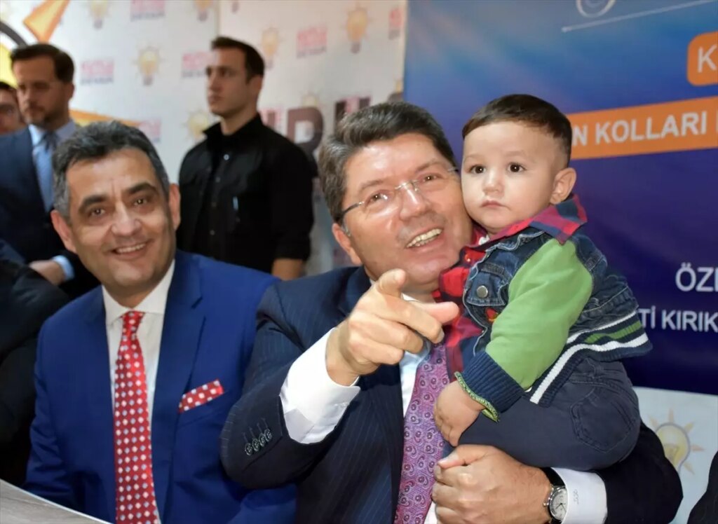 adalet bakani tunc kirikkalede ak parti il kadin kollari danisma meclisi toplantisinda konustu aciklamasi Pyyq7Mqd