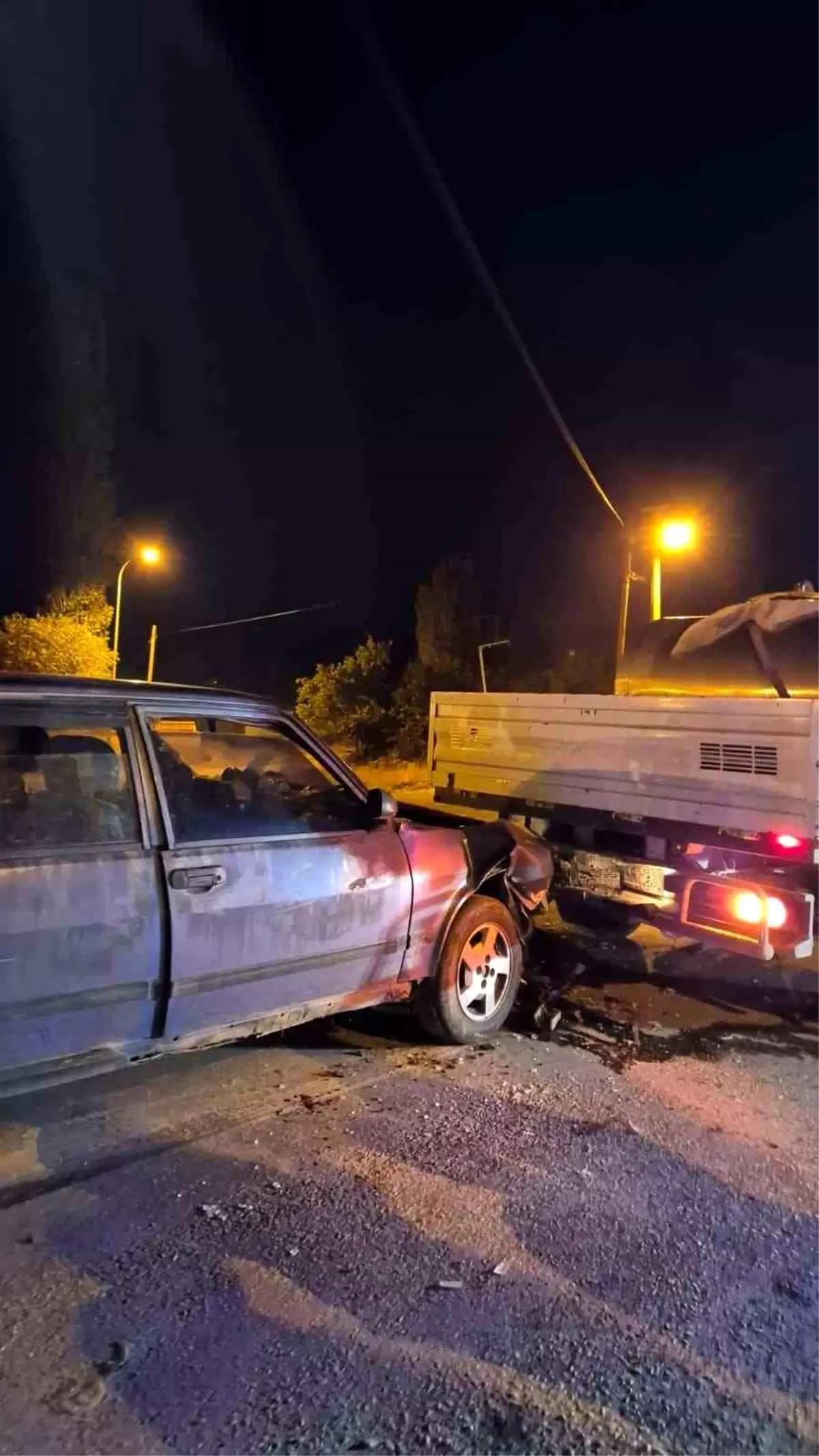 Afyonkarahisar’da Trafik Kazası: 2 Yaralı afyonkarahisarda trafik kazasi 2 yarali X1kSqr2k.jpg