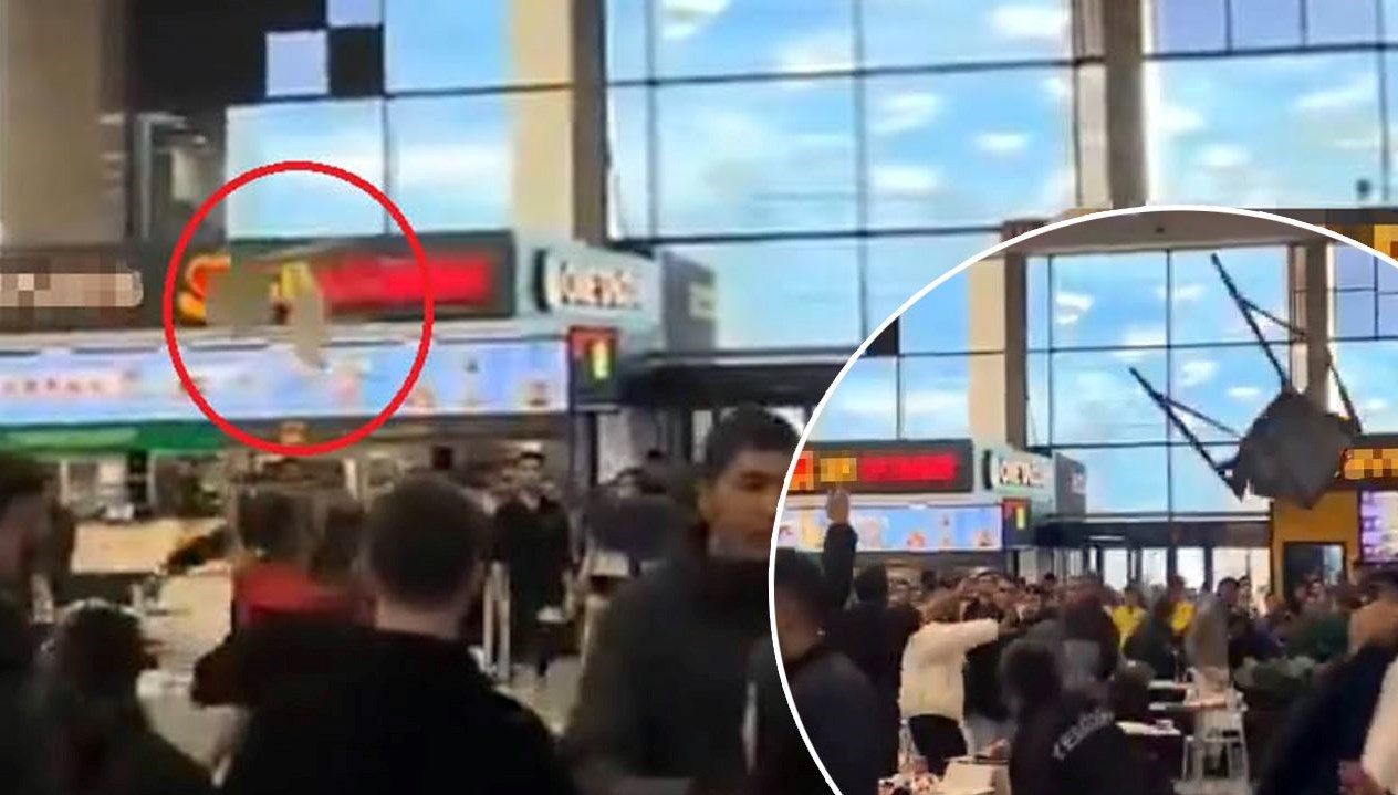 avmde yemek kati karisti sandalyeler havada ucustu SiasGHRv.jpg