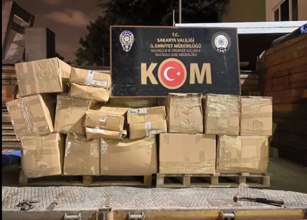 sakaryada 2 milyon liralik kacak nargile tutunu ele gecirildi ADlVO2Nb