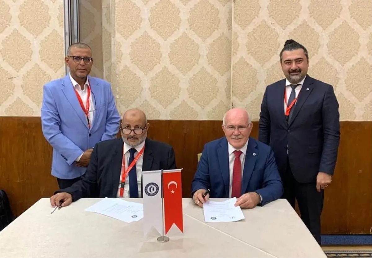 usak universitesi tunusta turk arap universite rektorleri kongresinde is birligi protokolleri imzaladi 15NYkcYr.jpg
