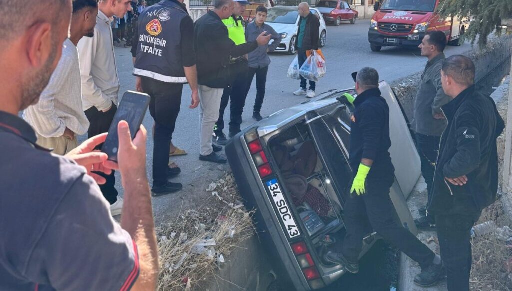 vanda otomobil su kanalina dustu 1 yarali rP5b8gUU