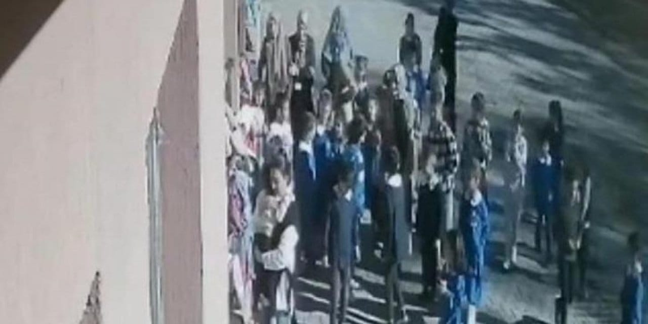 ogretmenlerden 3 yasindaki cocugun hayatini kurtaran hamle u62BDcxc.jpg