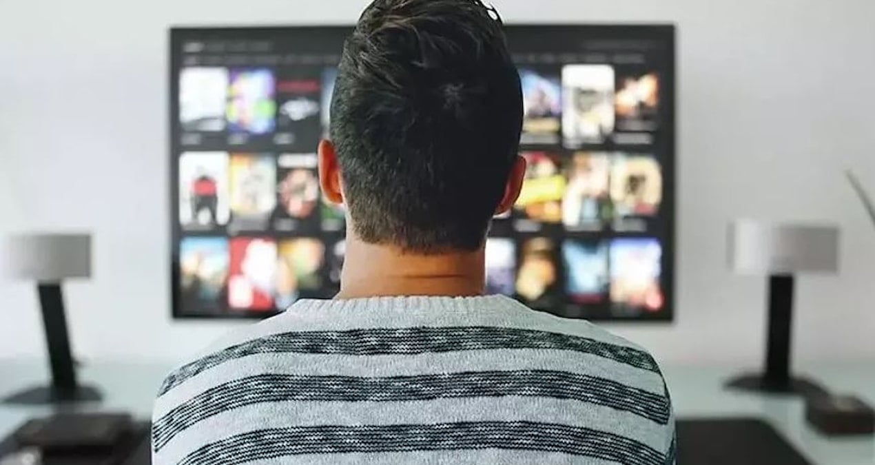 Filmlerin Sonunu Paylaşan Yöneticiye Hapis Cezası