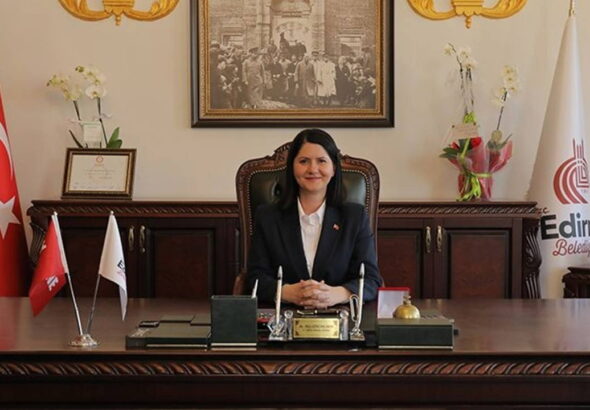 akpye-gececegi-iddia-edilmisti-chpli-belediye-baskani-filiz-gencandan-sert-yanit-UNS1RJtr