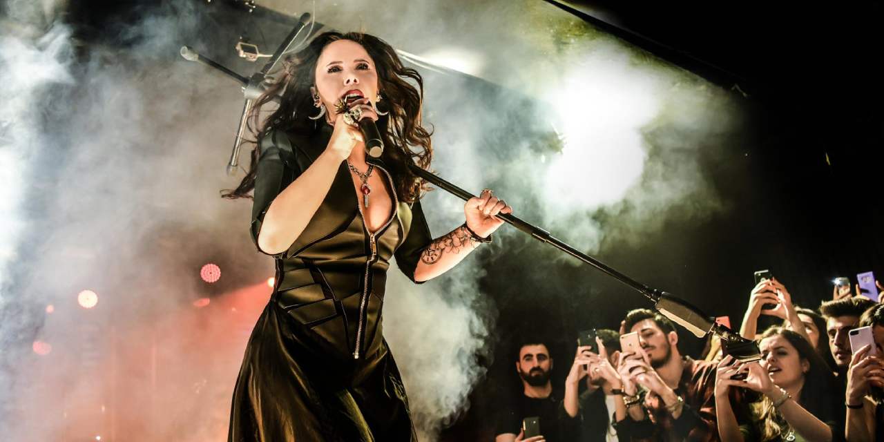 Şebnem Ferah, Uzun Bir Süre Sonra Konser Vermeye Hazırlanıyor!