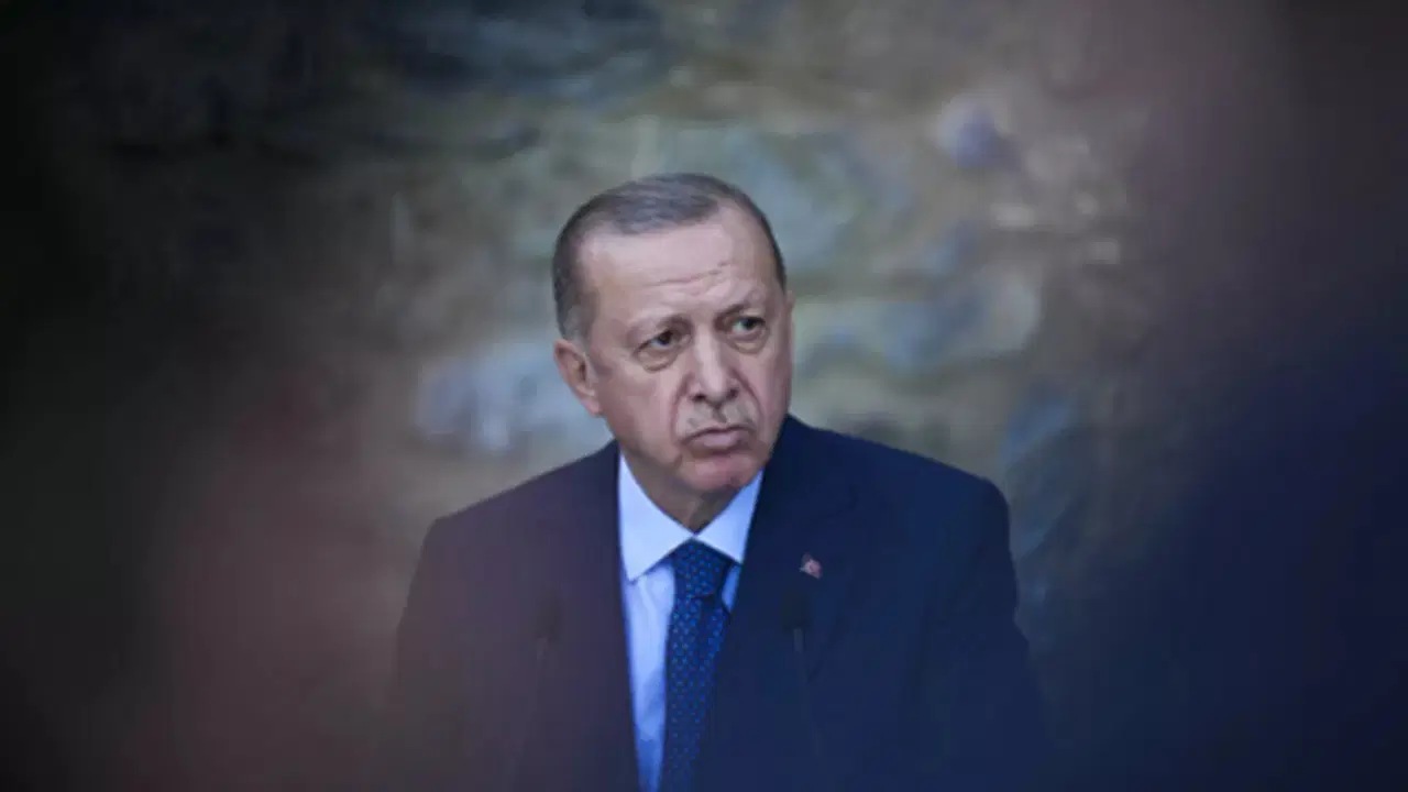 Yeni Seçim Anketi Sonuçları: Erdoğan Zor Durumda!