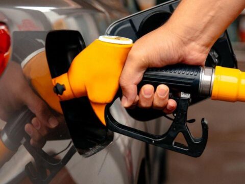 Arac sahipleri dikkat motorine zam geliyor EiU5FI2n