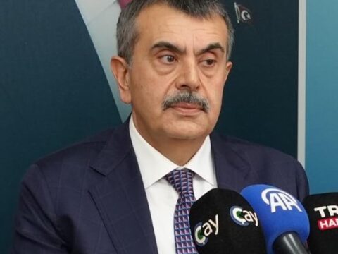 Bakan yusuf tekin bu bahaneye sigindi kurtulus savasini ders kitaplarindan cikaracagiz demisti XyGPUuQL