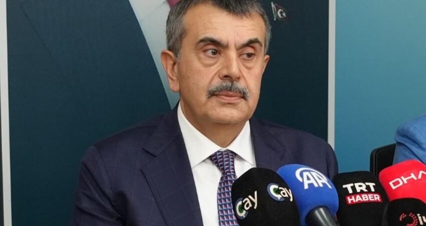 Bakan yusuf tekin bu bahaneye sigindi kurtulus savasini ders kitaplarindan cikaracagiz demisti XyGPUuQL